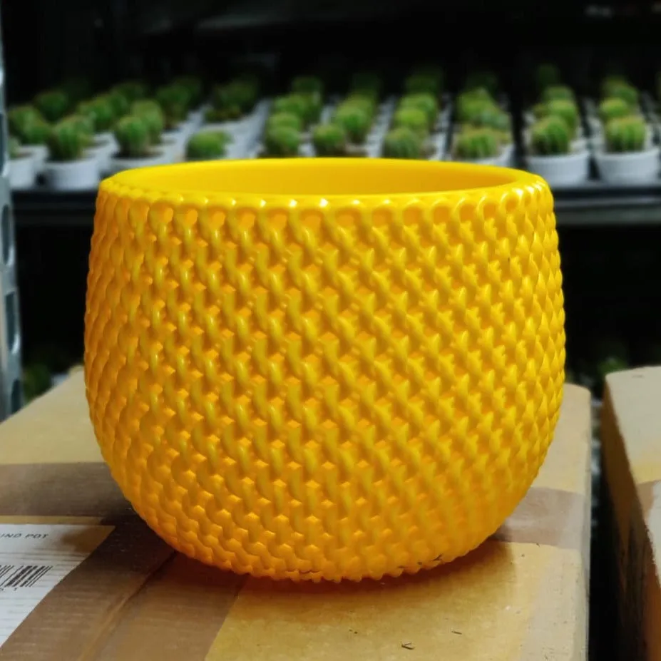 18 cm New York Yellow Colour Decorative Plastic Pot