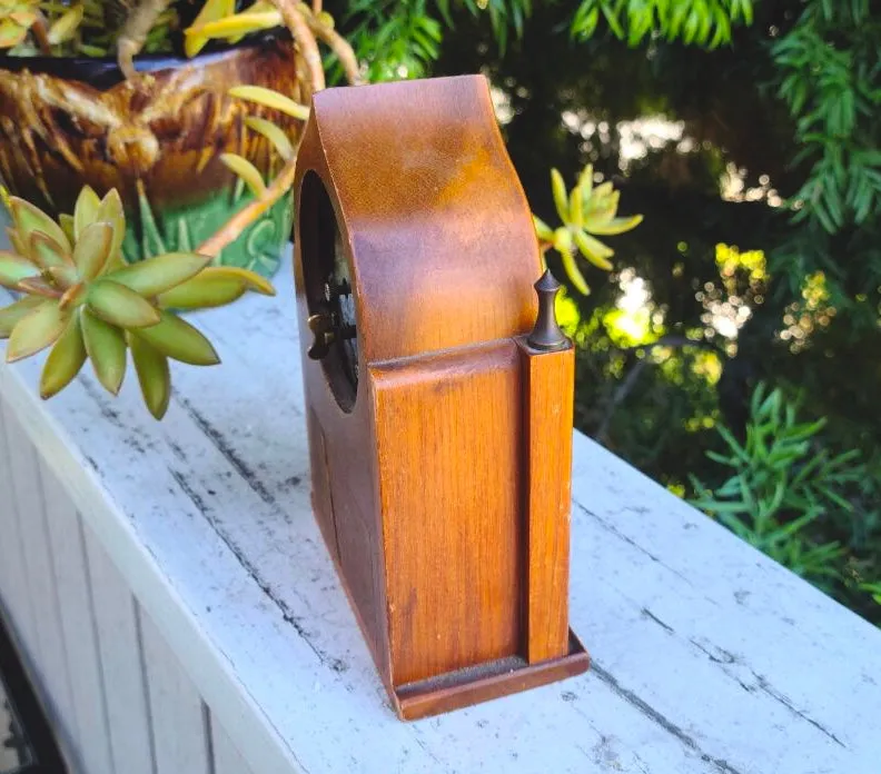 Antique Wood Wooden Victorian Ladies Mechanical Windup Mantle Shelf Clock