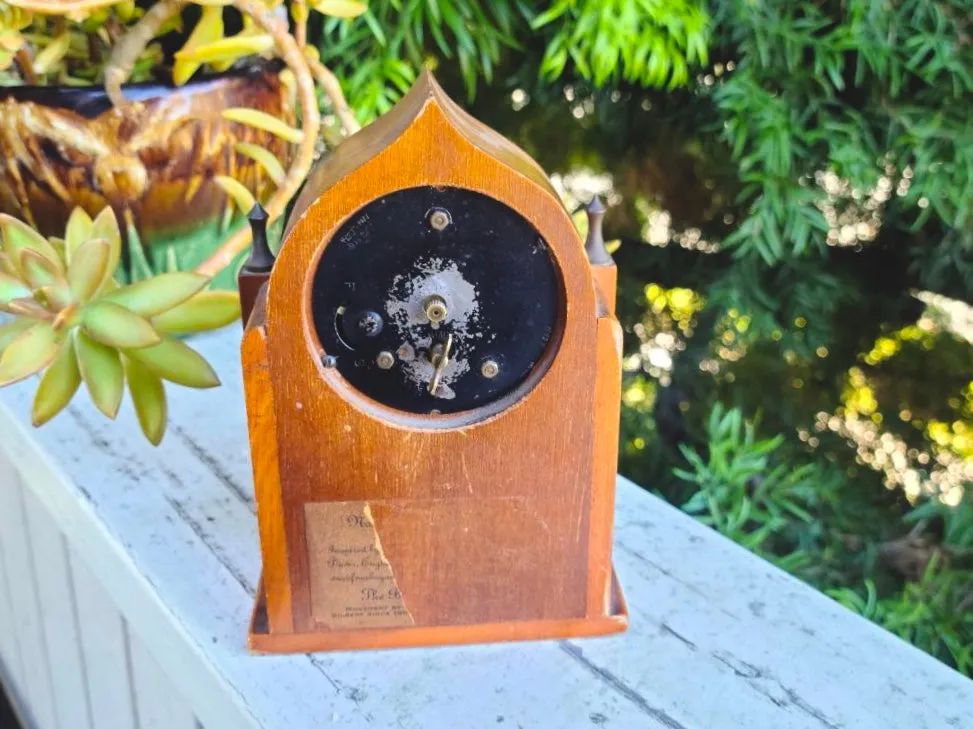 Antique Wood Wooden Victorian Ladies Mechanical Windup Mantle Shelf Clock