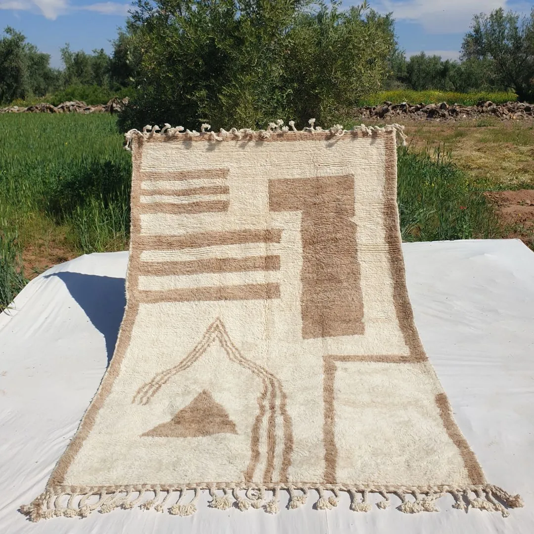 Nimla | Moroccan Beni rug White & Beige 6x10 | Ultra Soft Beni Ouarain | 10x6'76 Ft | 305x205 cm