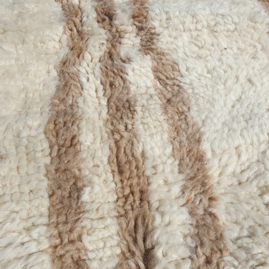 Nimla | Moroccan Beni rug White & Beige 6x10 | Ultra Soft Beni Ouarain | 10x6'76 Ft | 305x205 cm