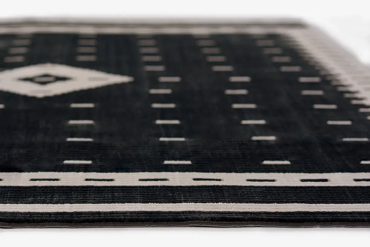 Noho NO-06 Black Rug