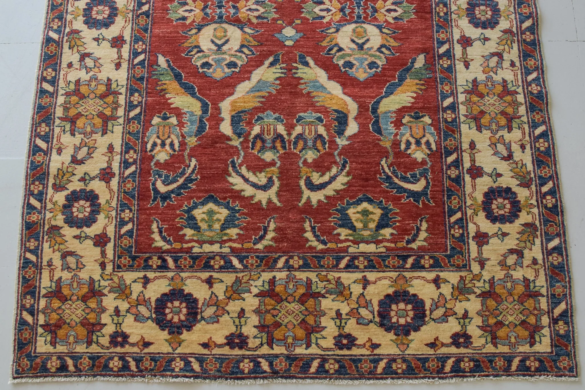 Sultanabad Style - Traditional Handwoven Rug